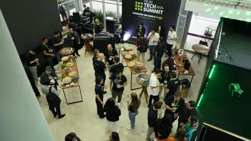 Registro fotográfico do Tech Summit 2024 no Elume Park