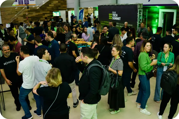 Registro fotográfico do Tech Summit 2023 no Elume Park
